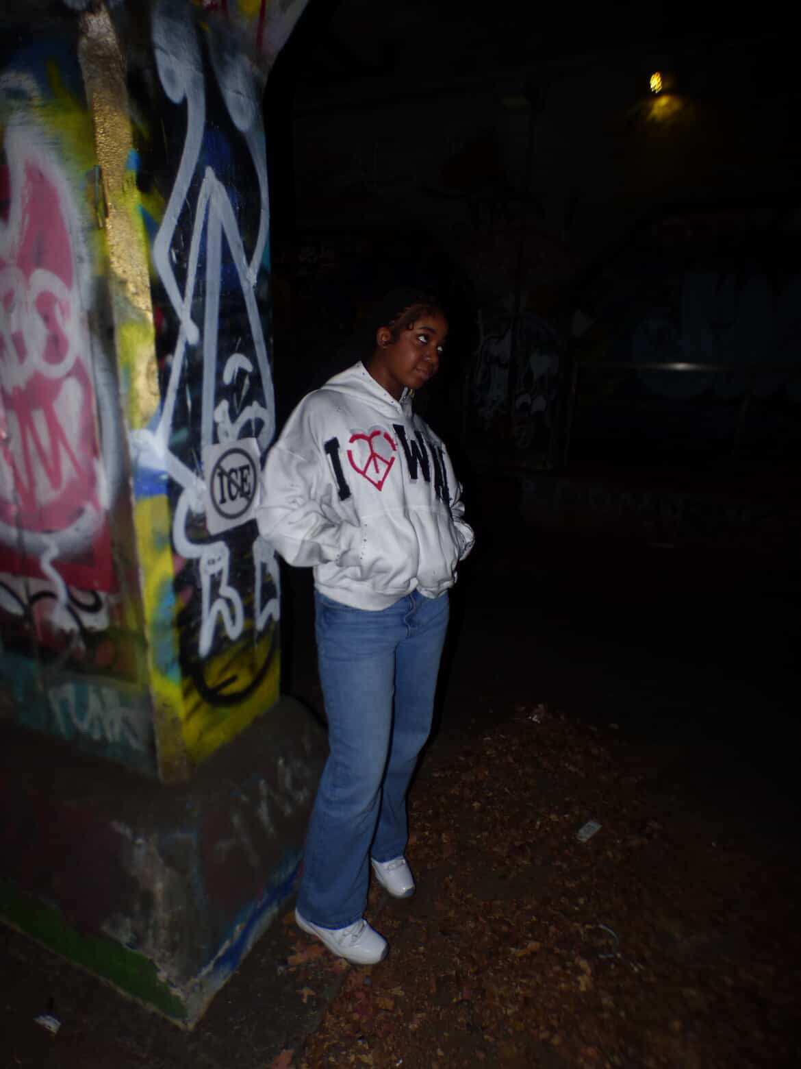 I Heart WAR HOODIE Stone / Washed Grey