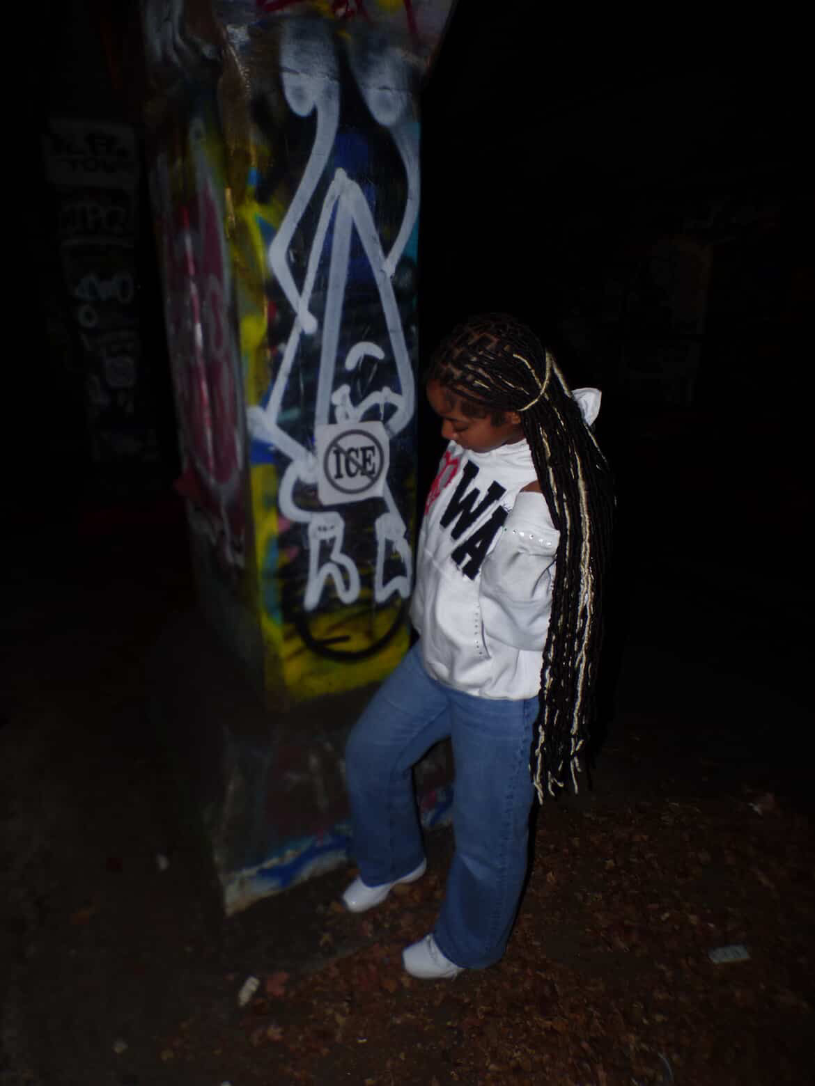 I Heart WAR HOODIE Stone / Washed Grey