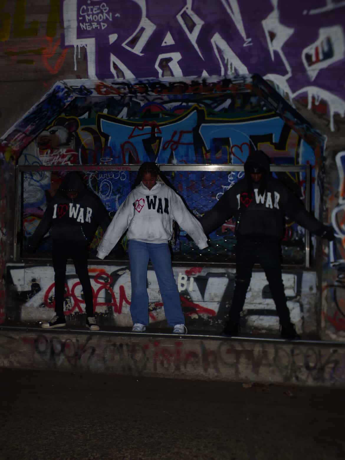 I Heart WAR HOODIE Stone / Washed Grey